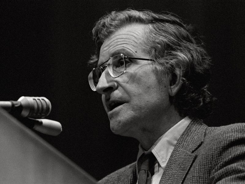 Noam Chomsky lectures on “fifty reasons why we live in a totalitarian society” at the University of Wyoming Arts & Sciences Auditorium on February 20, 1989 in Laramie, Wyoming. Photo by Mark Junge/Getty Images